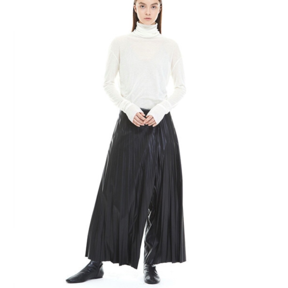 New! gaze de lin MY BRAND Retouch_FAKE LEATHER PLEATS WIDE PANTS_BLACK - Picture 2 of 3